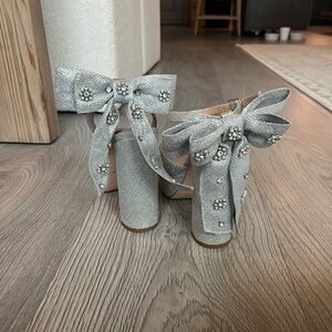 NWT - Nicola Bathie x Antonio Melani Heels